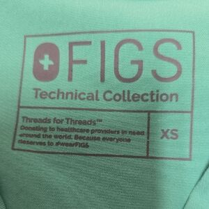 Figs Surgical Green Catrina One Pocket Scrub Top